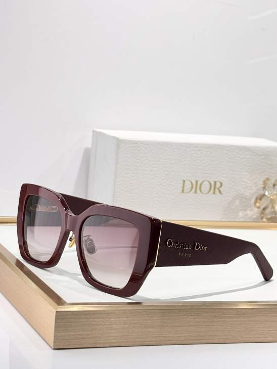 Picture of Dior Sunglasses _SKUfw76705666fw